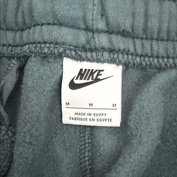 Nike Open Air Performance Men's Club Fleece Cuff Pants - Green - Picture 12 of 12